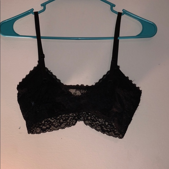 black bralette - Picture 2 of 3